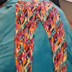 Lularoe TC leggings  nwot. Rare Disney leggings.